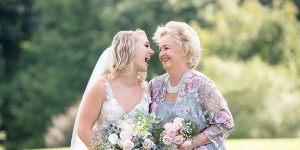 What is difference between Candid Photography and Traditional Photography in wedding?