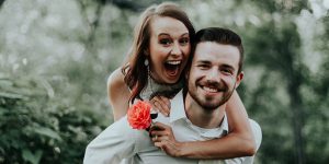 How to pose for couple photography