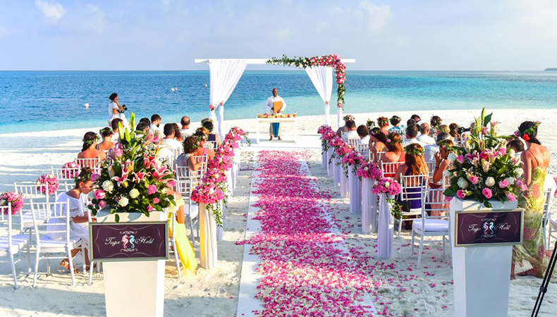 All that you need to know for the beach inspired wedding
