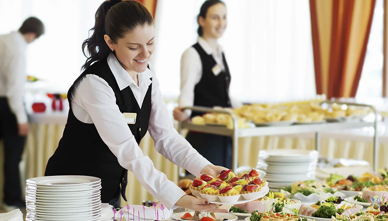 How to Choose a Wedding Caterer - Wedding Venture