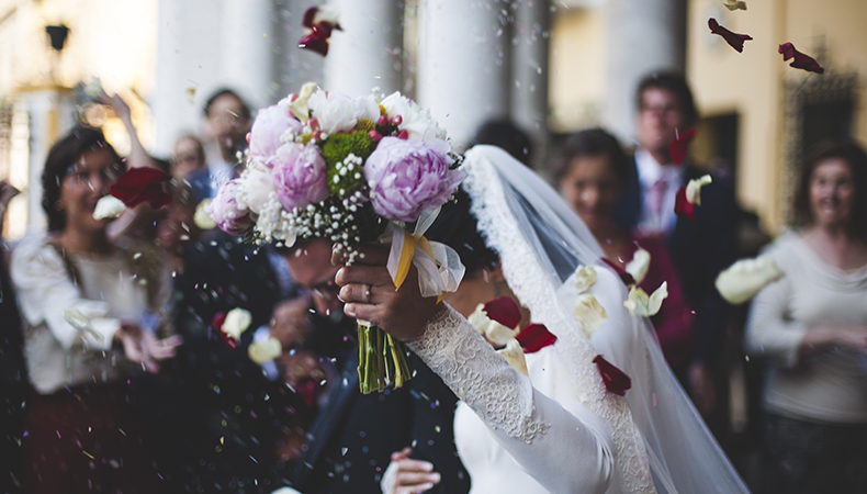 How to Make Your Wedding Day Special? - Happy Wedding App