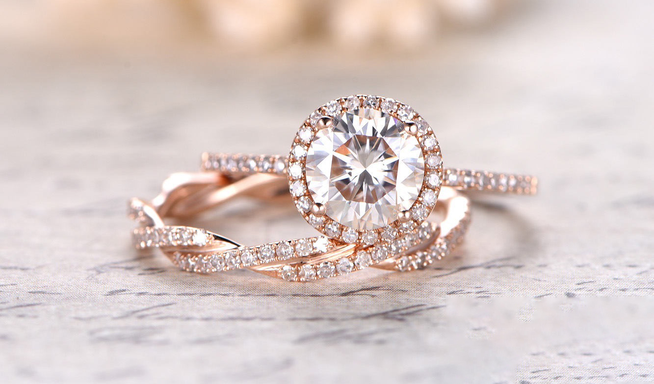 How to Keep Wedding and Engagement Rings Together