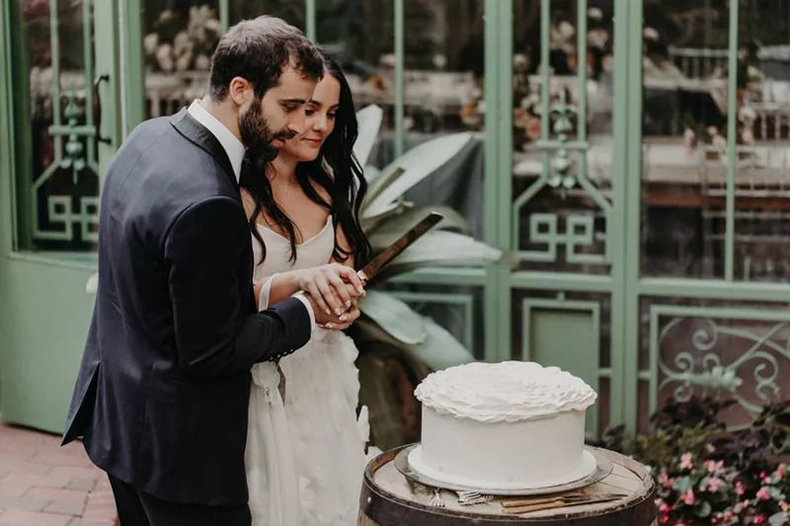 Wedding Cake Should Be Cut Just After The Wedding Speeches