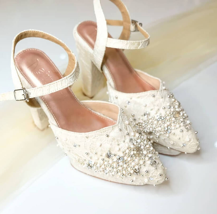 12 Types of Wedding Shoes for Bride | Happy Wedding App