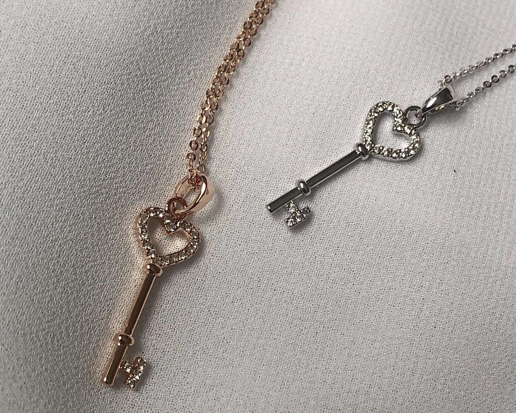 Key To My Heart Pendant Set