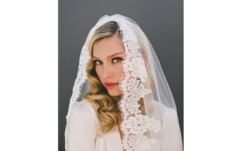 A Mantilla Veil bridal Hairstyles ideas 