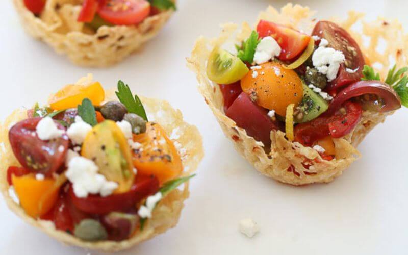 Caprese cups - Wedding reception snacks menu ideas