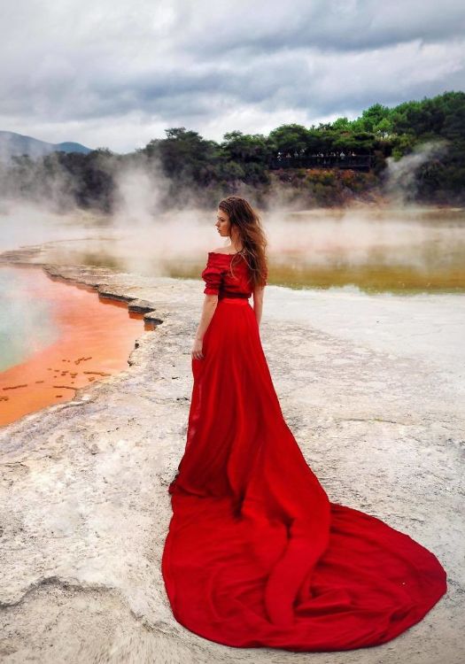 Beautiful Red Long Tail Gown