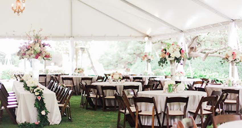 Seating Area Flower Decor