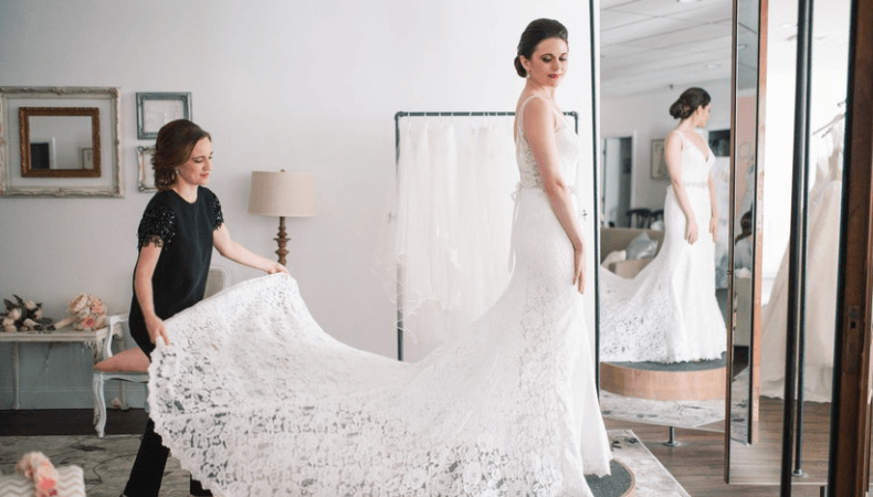 11 Best Tips to Design Your Wedding Outfit From Scratch