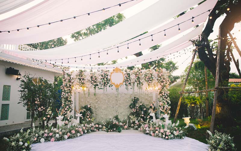DIY Backyard Wedding Decor Ideas