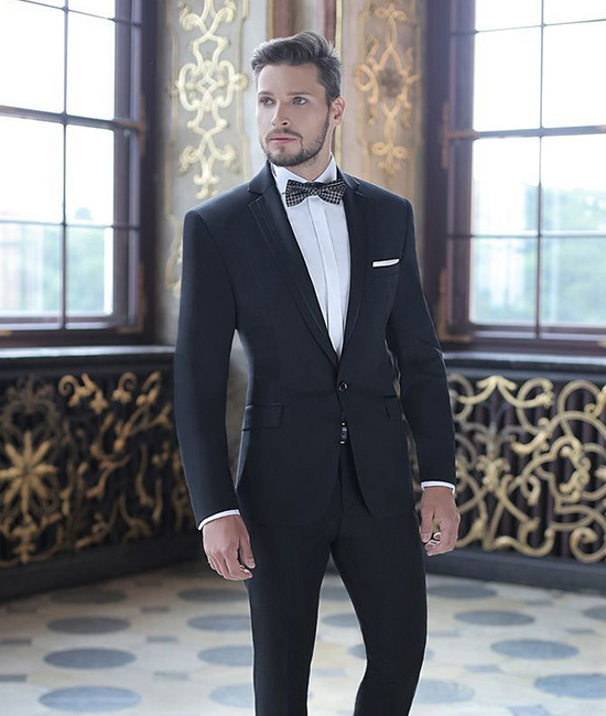 Dark Tux or Suit for Groom