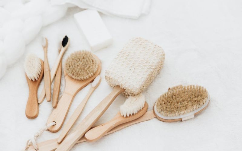 Dry brushing