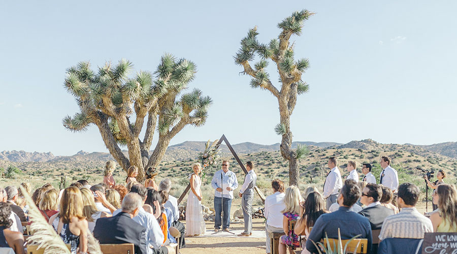 Arches-and-Altars-for-Your-Desert-Wedding--Content