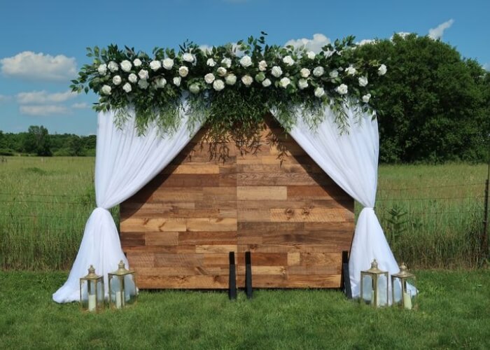 Rustic Wedding Backdrops ideas 