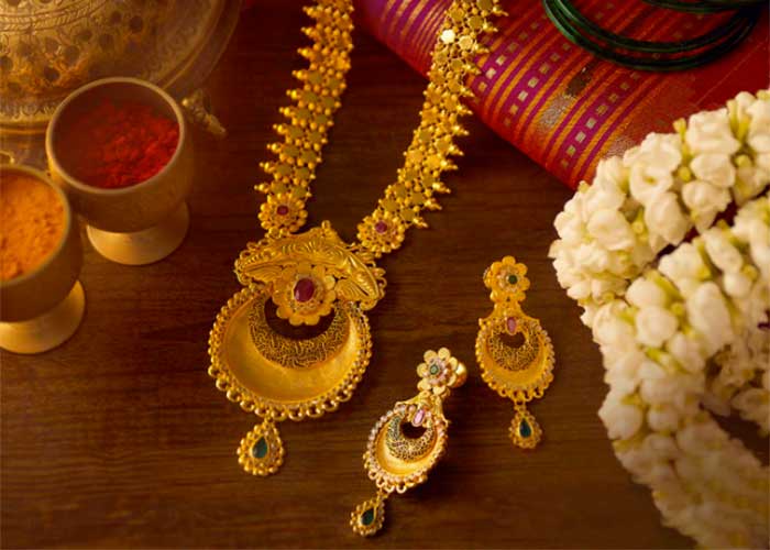 Paninaro Handmade Gold Plated Pearl Work White Kundan Choker Necklace with  Earrings Set for Women