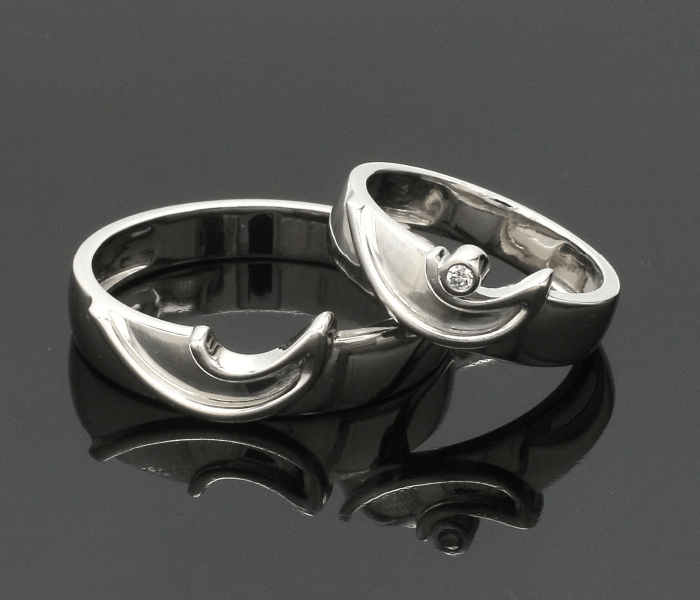 Modern-Gifts_-Platinum ring