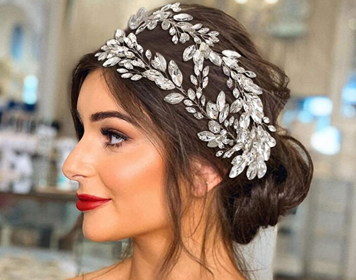 Amazon.com : PRDGIRL 𝗪𝗲𝗱𝗱𝗶𝗻𝗴 𝗛𝗮𝗶𝗿 𝗔𝗰𝗰𝗲𝘀𝘀𝗼𝗿𝗶𝗲𝘀 𝗳𝗼𝗿  𝗞𝗶𝗱𝘀, Princess Headpiece White Flower Headband Pearl Hair Dress for  Girl and Flower Girls Cute Bridal Wedding Hair Band : Beauty & Personal Care