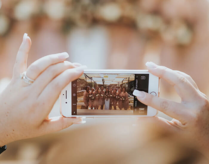 What are the advantages of incorporating technology into your wedding
