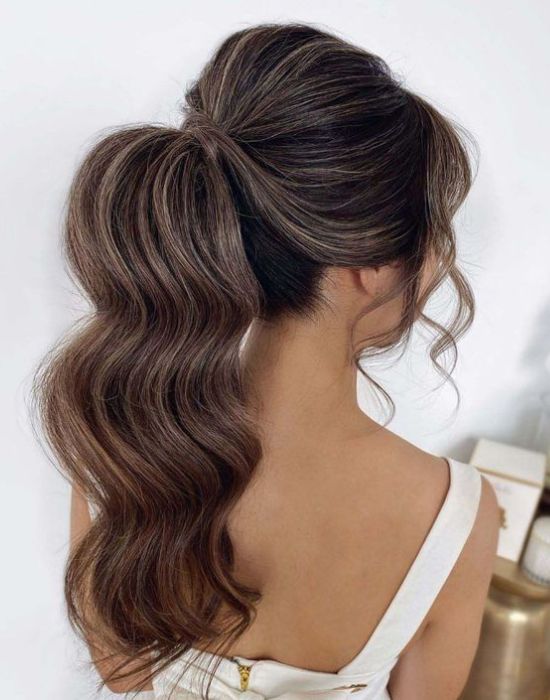 Bouncy Ponytail for Medium to Long Hair