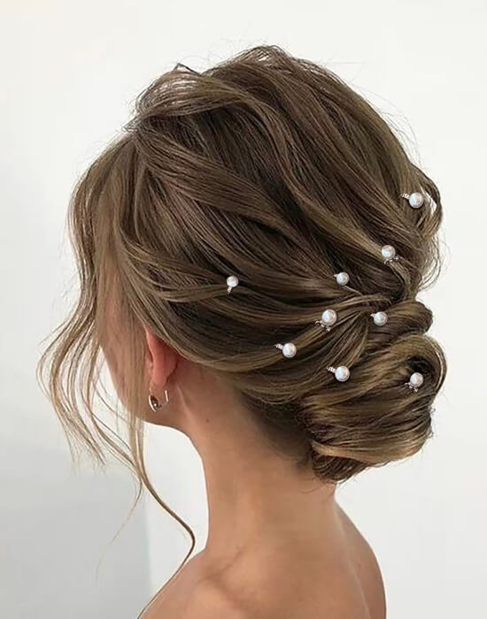 Short braids with delicate pearl hairpins