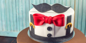 20 Amazing Groom's Cake Ideas For The Perfect Celebration