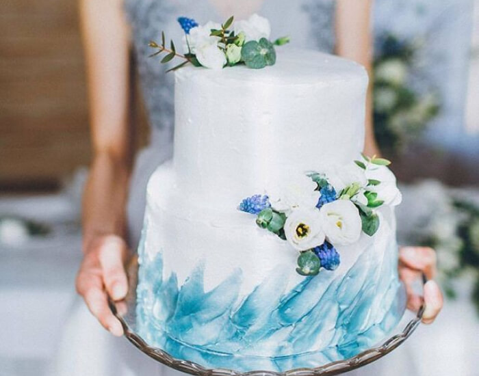 Monochromatic-Tiered Wedding Cake