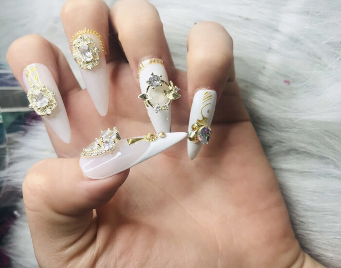 Best 12 Acrylic Nail Styles For Wedding Brides in 2023 |