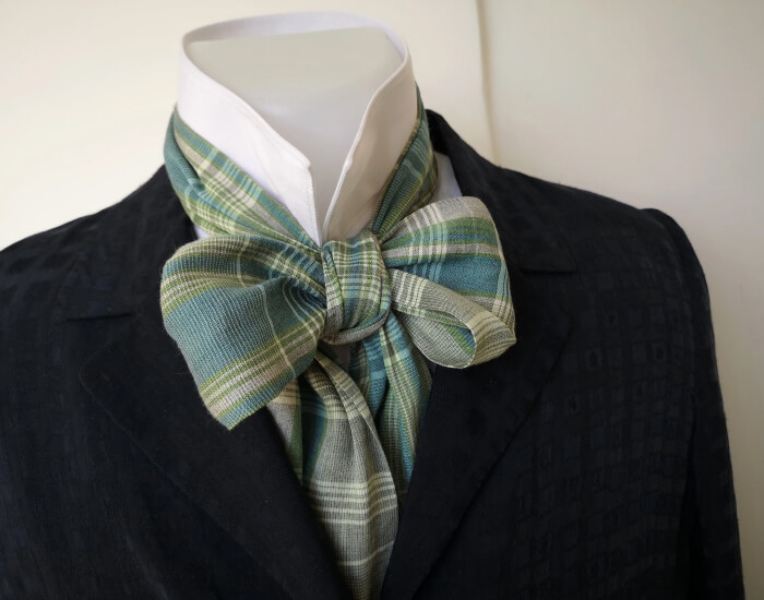 Victorian-era bow ties