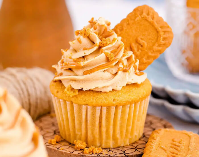 Biscoff Cupcakes With Biscoff Buttercream