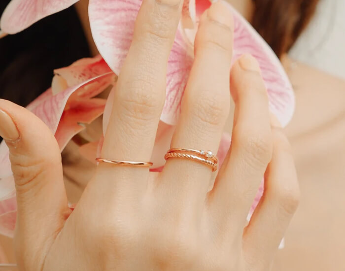 Lyra Flower Wedding Ring