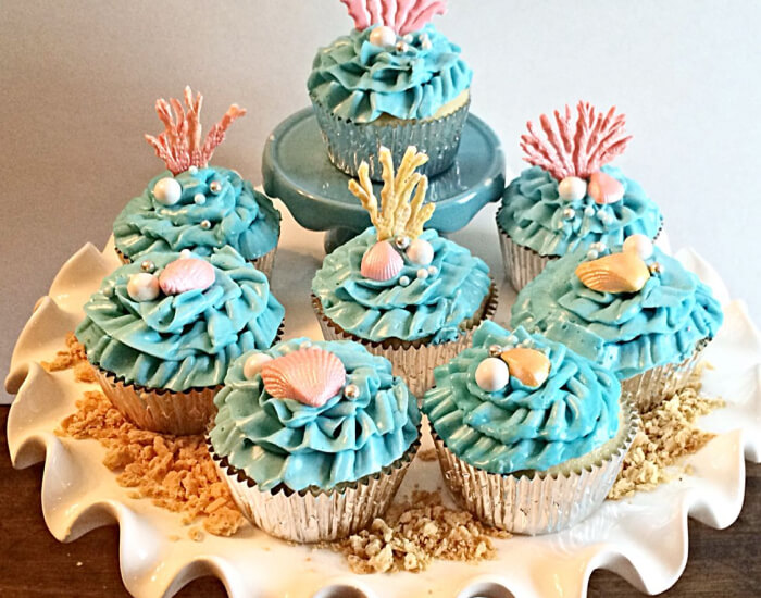 Beach Wedding Cupcakes With Chocolate Starfish