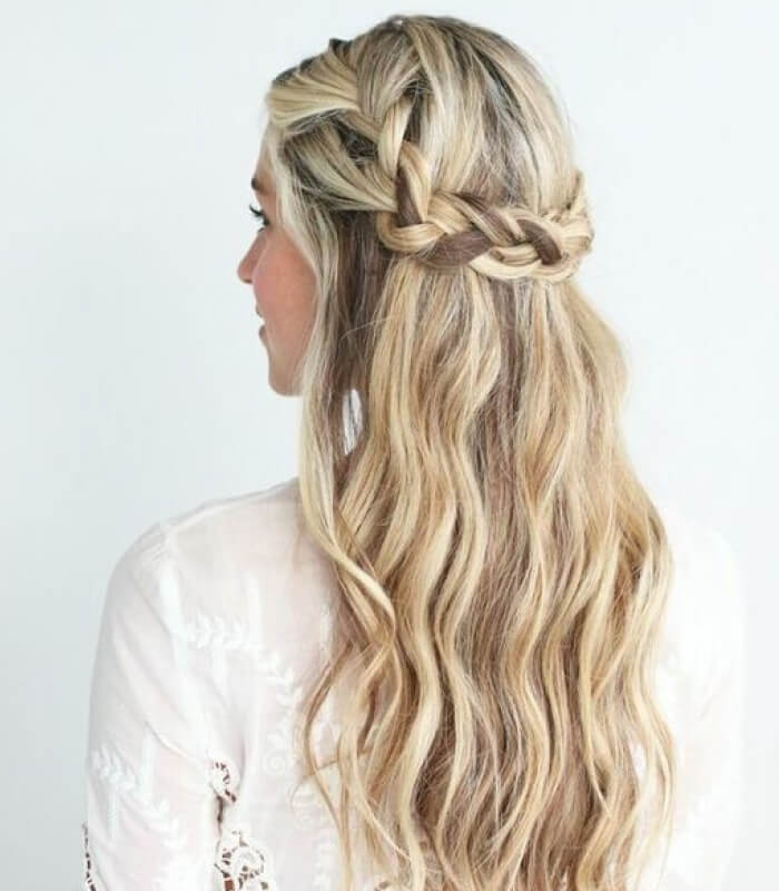 Braided crown with loose waves
