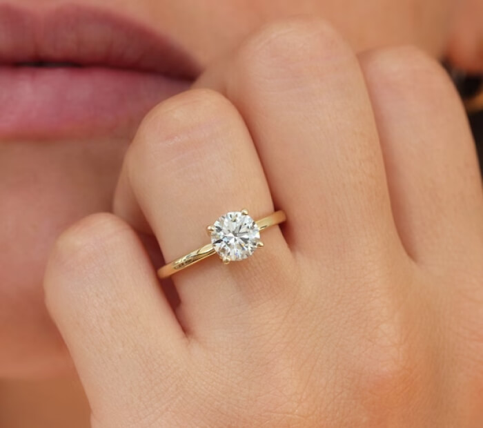 Customizing Classic Engagement Rings in College Station, Texas