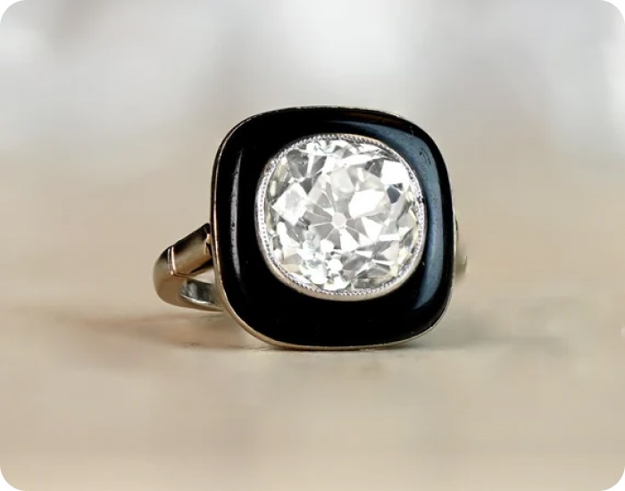 Art Nouveau Onyx Ring