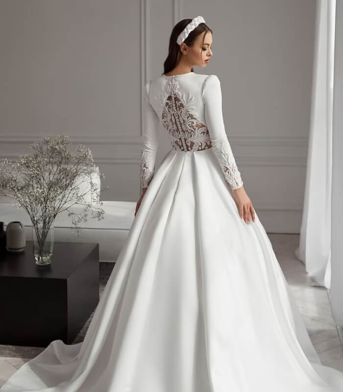 Royalcore Pearl Back Wedding Dress