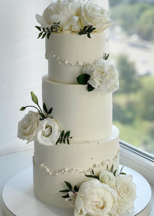 The Pristine White Pearl Wedding Cake