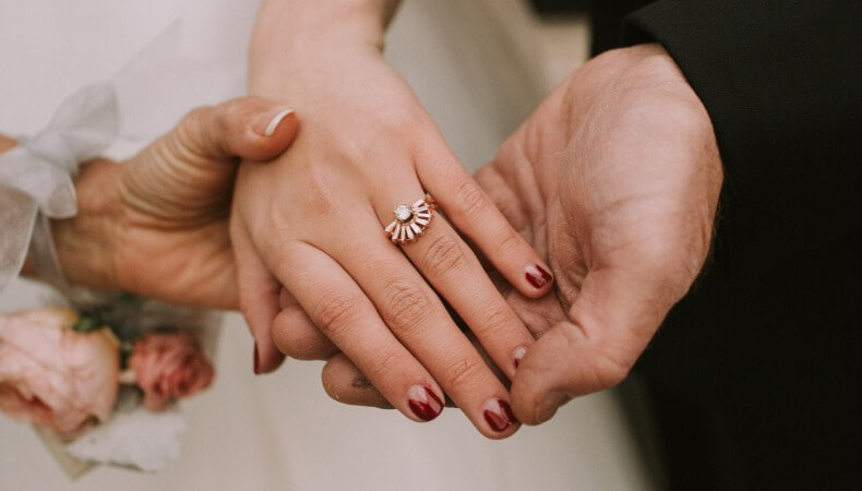 Unique engagement rings for girls