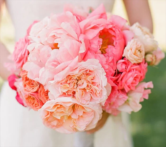 15 Seasonal April Flowers For Your Wedding |