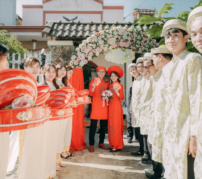 Which Hat Should You Wear to a Wedding as a Guest