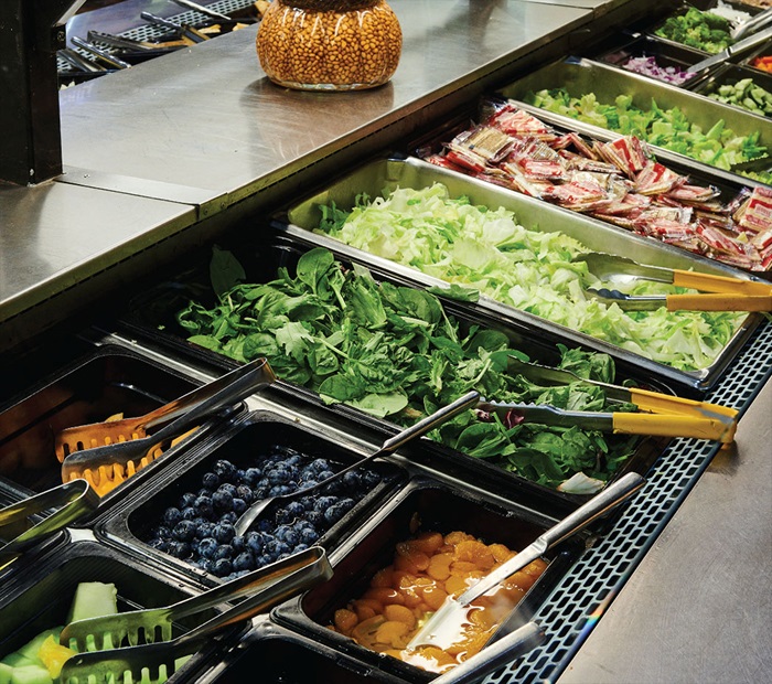 Salad & Fresh Greens Bar