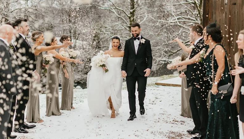 Planning a winter wedding Discover 26 of the Best Ideas for a Magical Seasonal Celebration