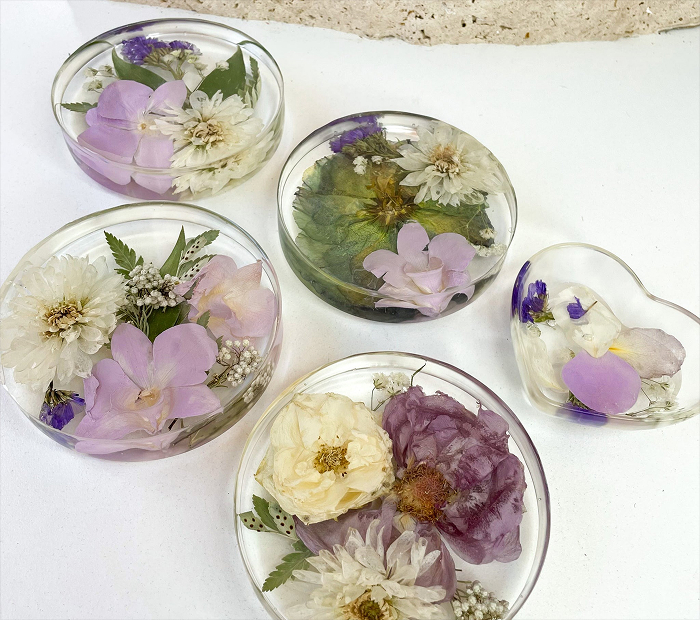 Resin Keepsakes (Coasters, Paperweights, Jewelry)
