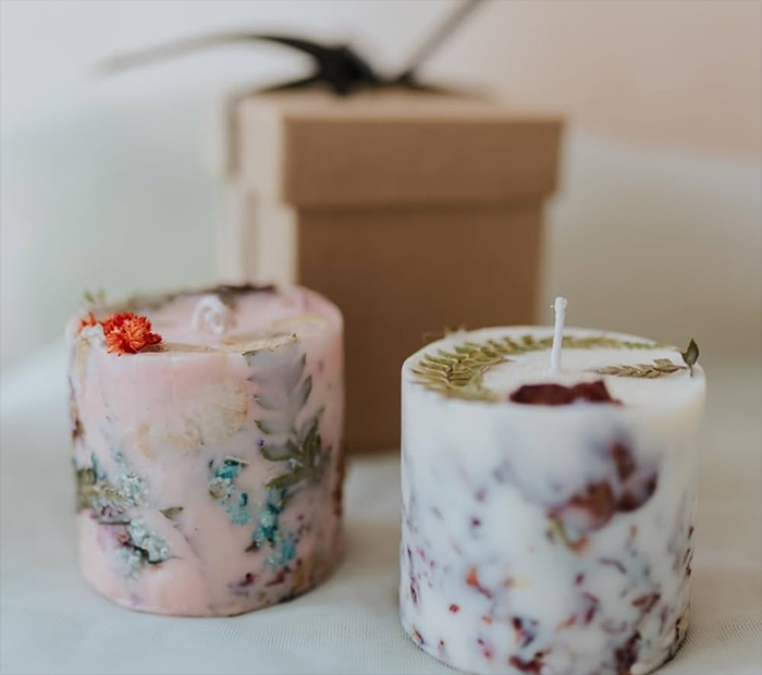 Transforming Flowers into Scented Candles