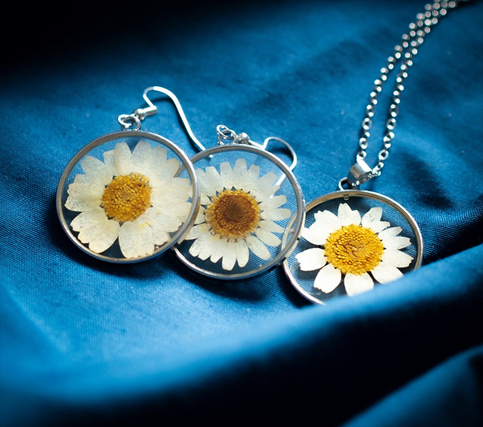 Turning Flowers into Jewelry
