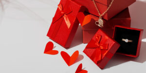 13 Best Jewelry Gifts for Wife She’ll Truly Treasure Best Jewelry Gifts for Wife