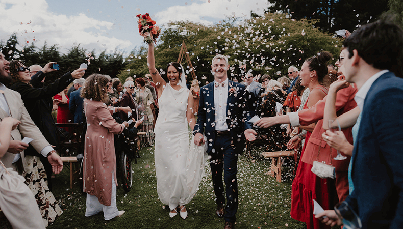 Tips for Newlyweds How to Involve Friends and Family in a Wedding Vi