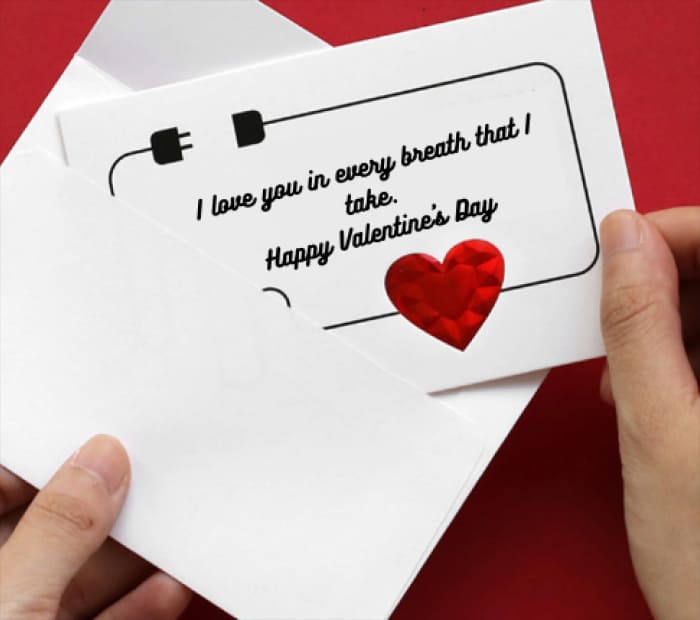 Heart Card: Valentine's card with a red heart in an envelope.