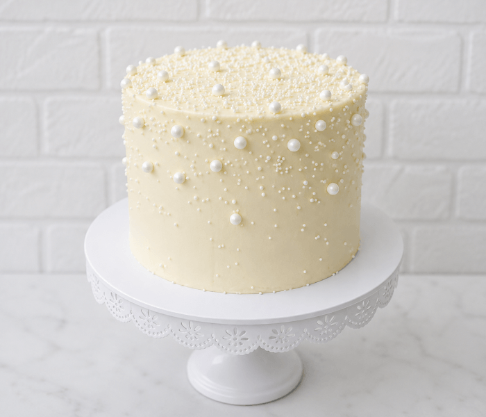 Minimal Single Tiered Pearl Cake - Happy Wedding App Minimal Single Tiered Pearl Cake