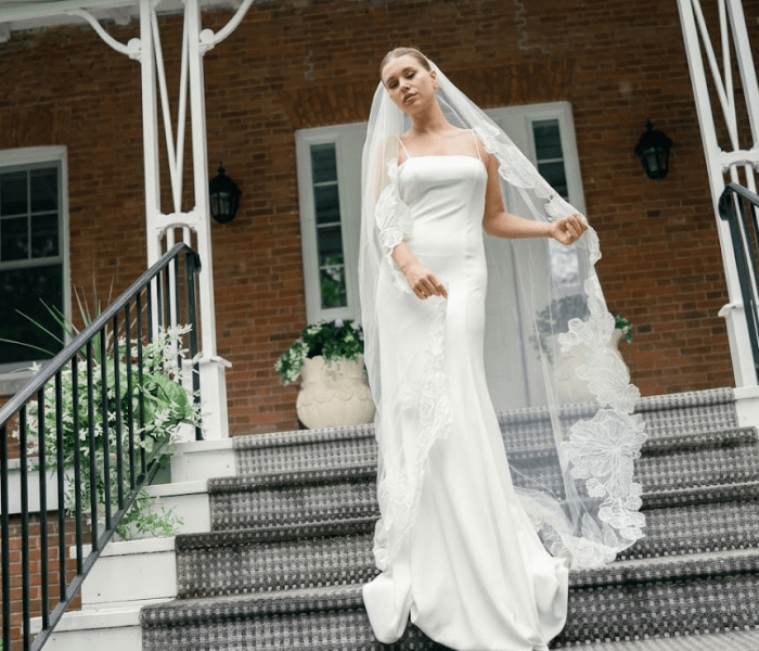 Simple Slip Dress with a Traditional Veil